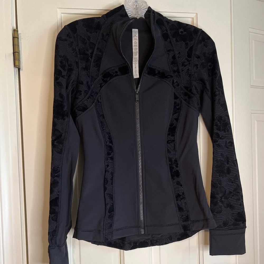 Lululemon women’s Define Jacket flocked Special Edition Luxtreme
